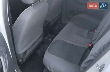 Хетчбек Skoda Fabia 2014 в Ладижині