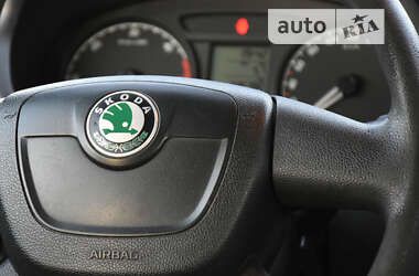 Хэтчбек Skoda Fabia 2010 в Кривом Роге