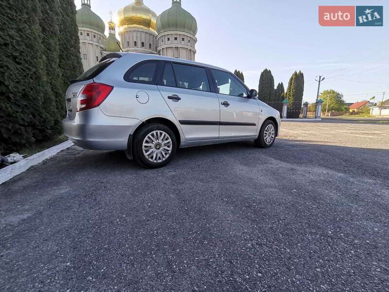 Універсал Skoda Fabia 2010 в Дубні