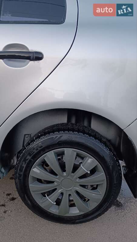 Хетчбек Skoda Fabia 2003 в Харкові