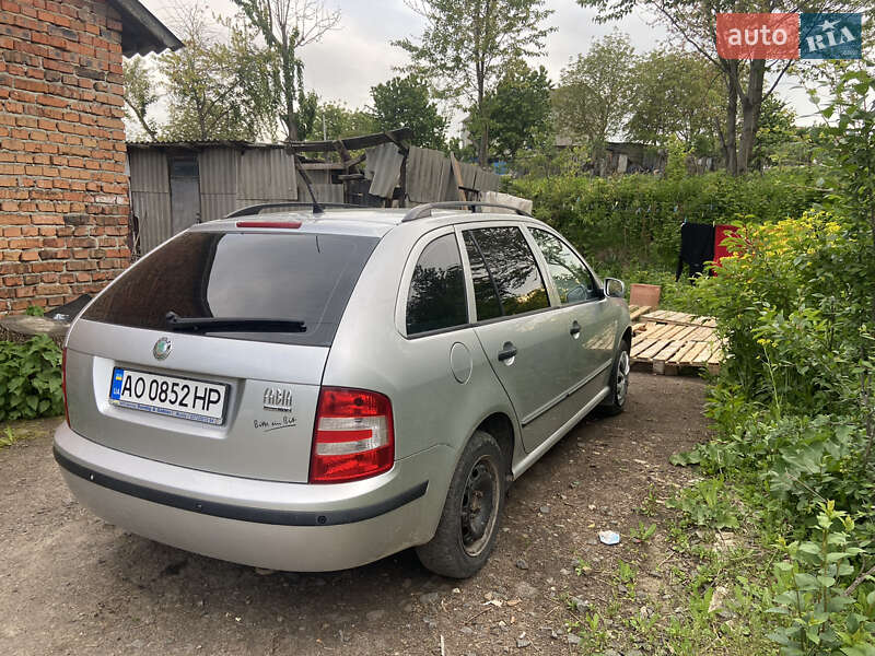Седан Skoda Fabia 2006 в Хмельницькому