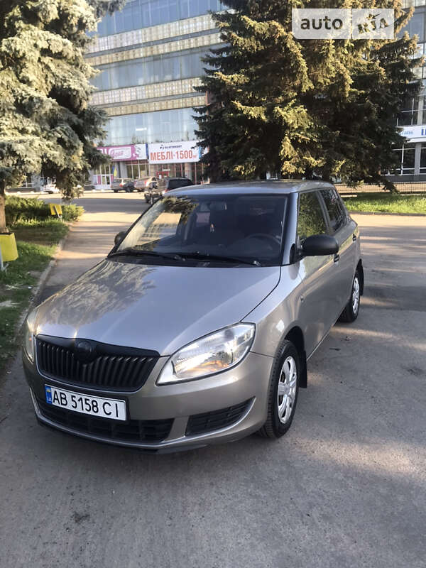 Хэтчбек Skoda Fabia 2011 в Виннице