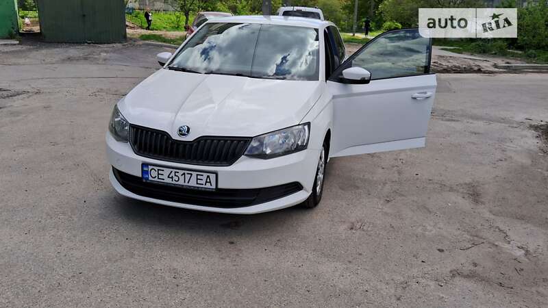 Хэтчбек Skoda Fabia 2016 в Киеве