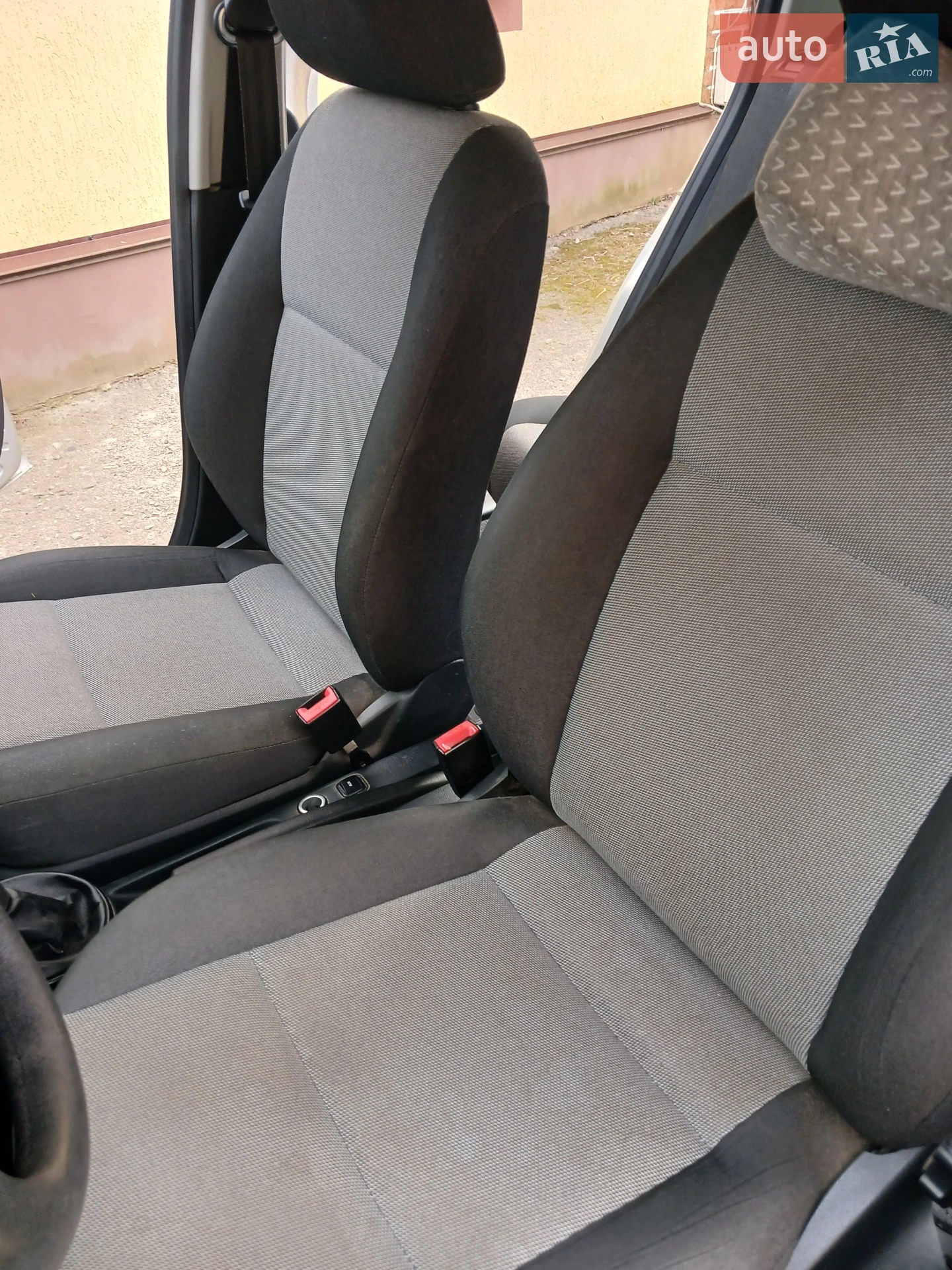2012 Skoda Fabia - мініатюра 7