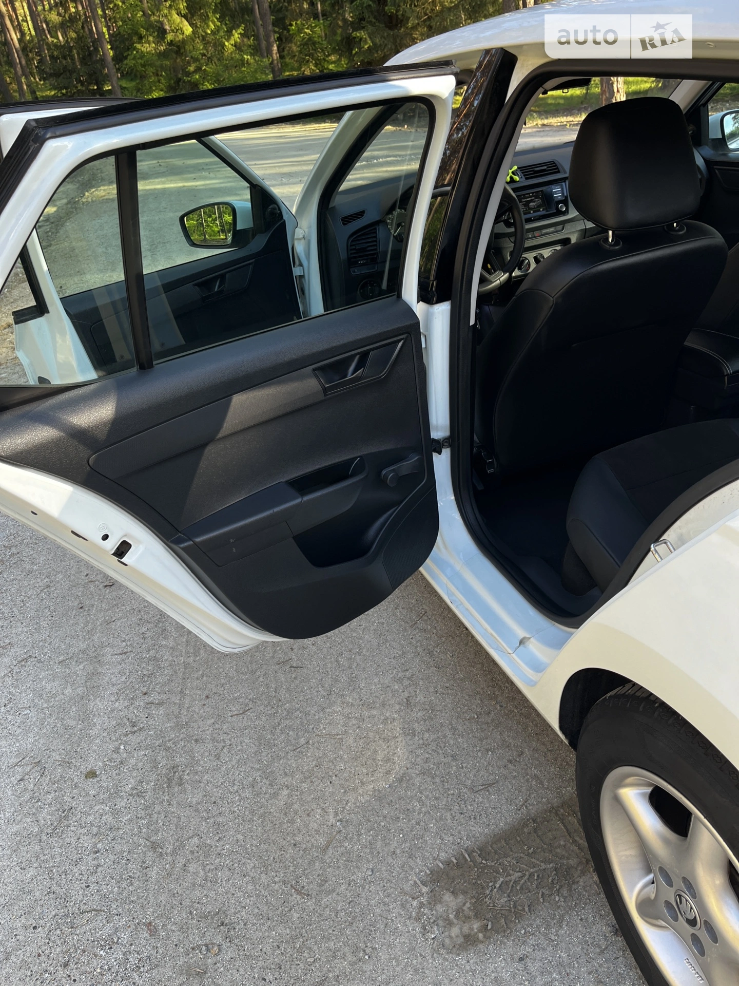 2016 Skoda Fabia - мініатюра 18