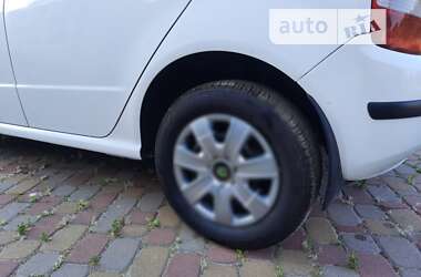 Хэтчбек Skoda Fabia 2006 в 