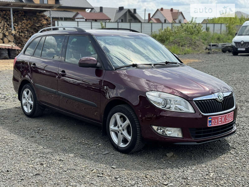 Универсал Skoda Fabia 2010 в Луцке