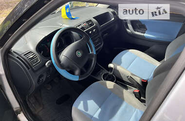 Хетчбек Skoda Fabia 2008 в Києві