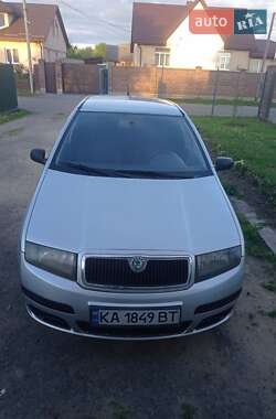 Хетчбек Skoda Fabia 2004 в 