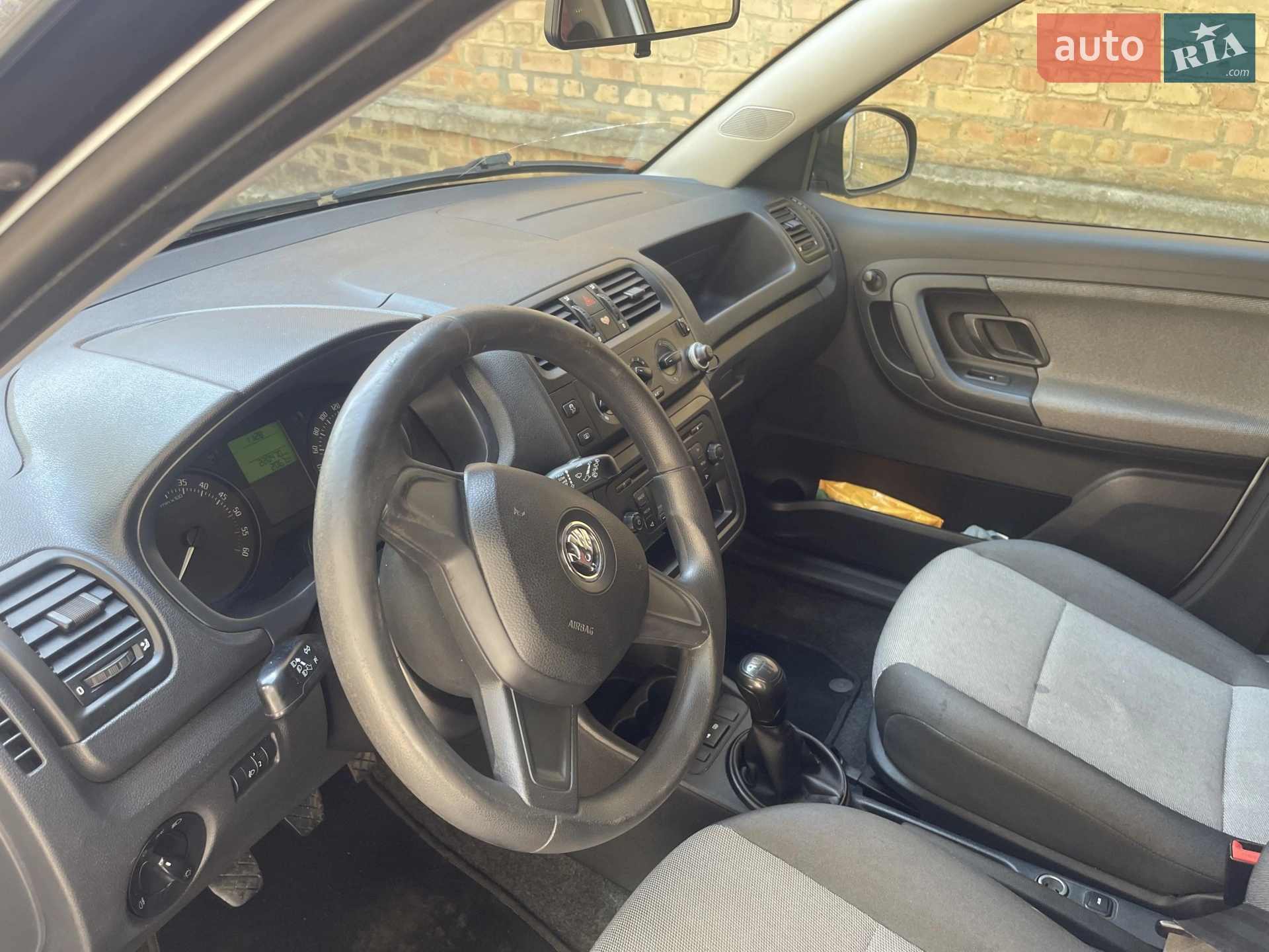 2014 Skoda Fabia - мініатюра 7