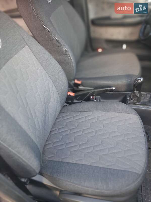 Универсал Skoda Fabia 2003 в Львове фото 9 Универсал Skoda Fabia 2003 в Львове