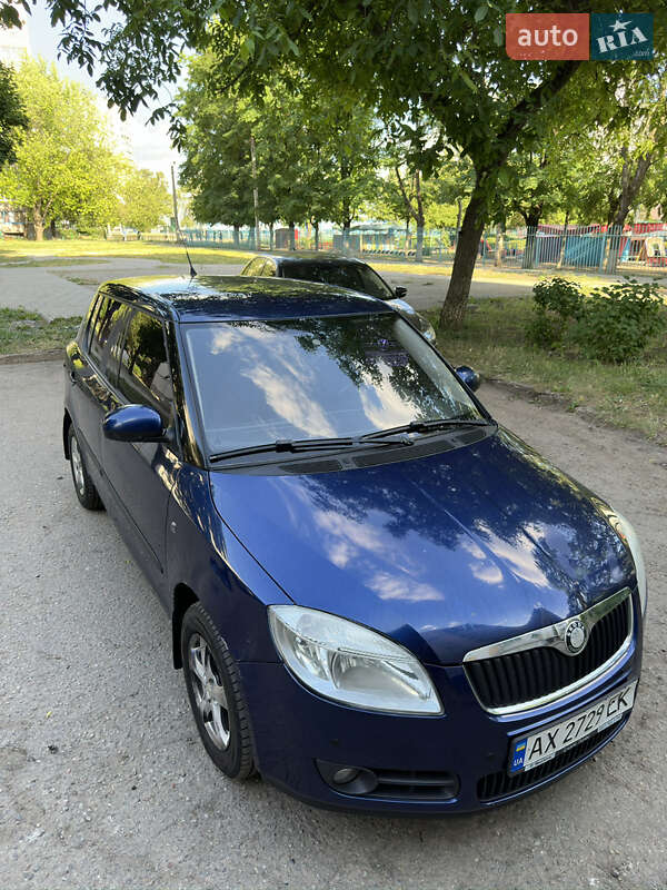 Хэтчбек Skoda Fabia 2008 в Харькове