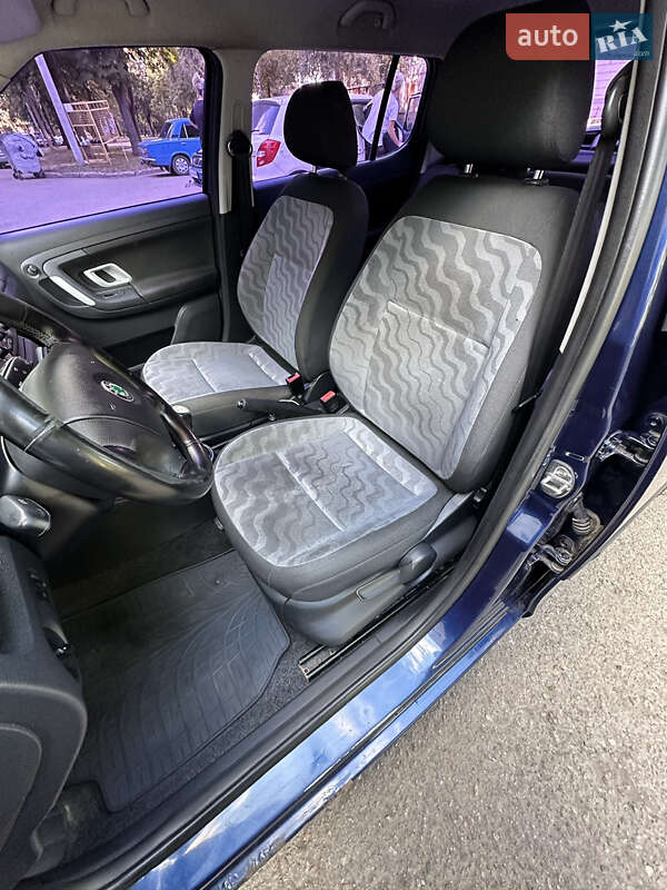 Хэтчбек Skoda Fabia 2008 в Харькове