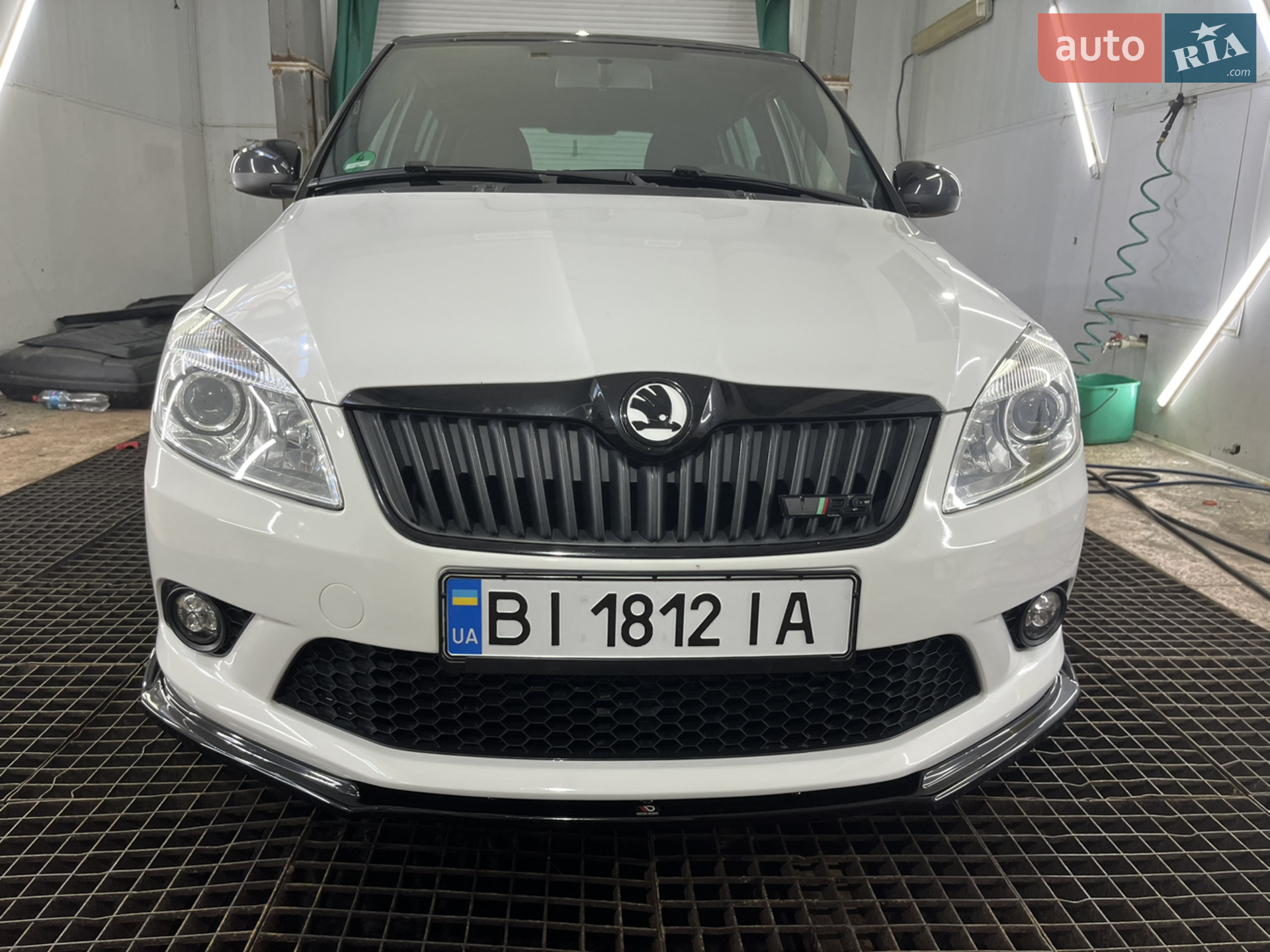 2011 Skoda Fabia - мініатюра 8
