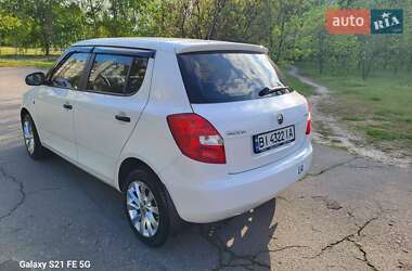 Хэтчбек Skoda Fabia 2014 в 