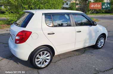 Хэтчбек Skoda Fabia 2014 в 
