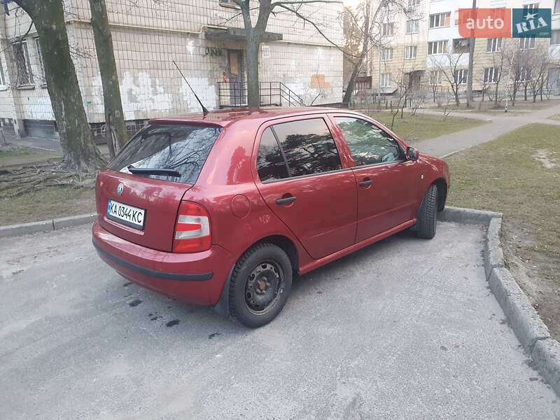 Хэтчбек Skoda Fabia 2006 в Киеве