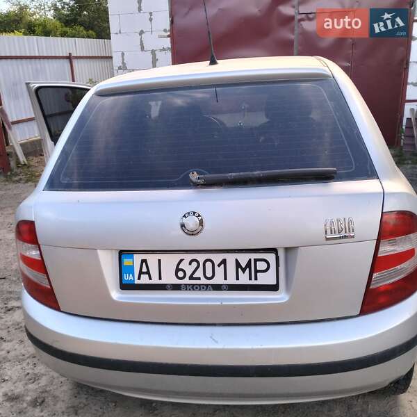 Хетчбек Skoda Fabia 2005 в Києві
