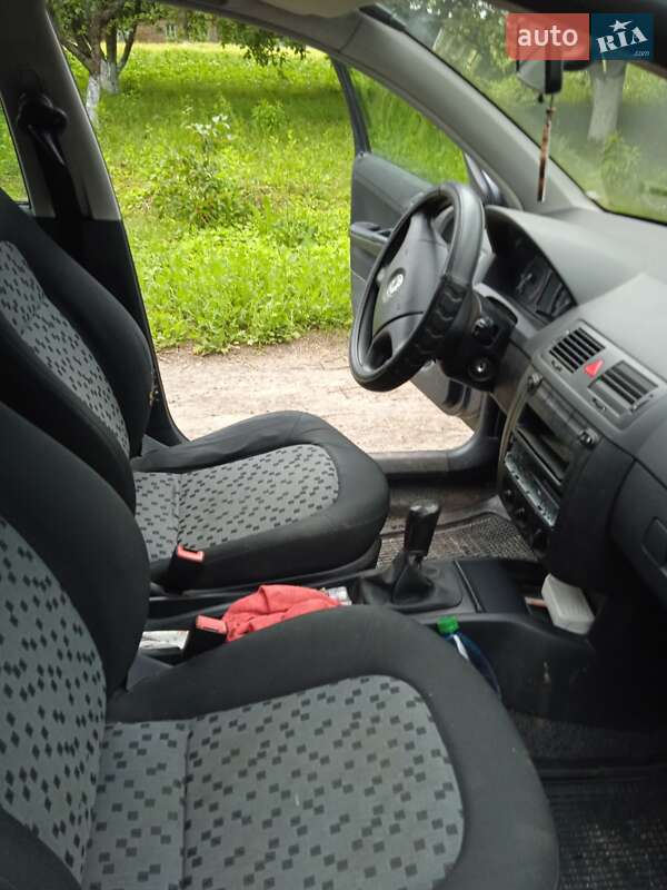 Хетчбек Skoda Fabia 2006 в Острозі фото 4 Хетчбек Skoda Fabia 2006 в Острозі