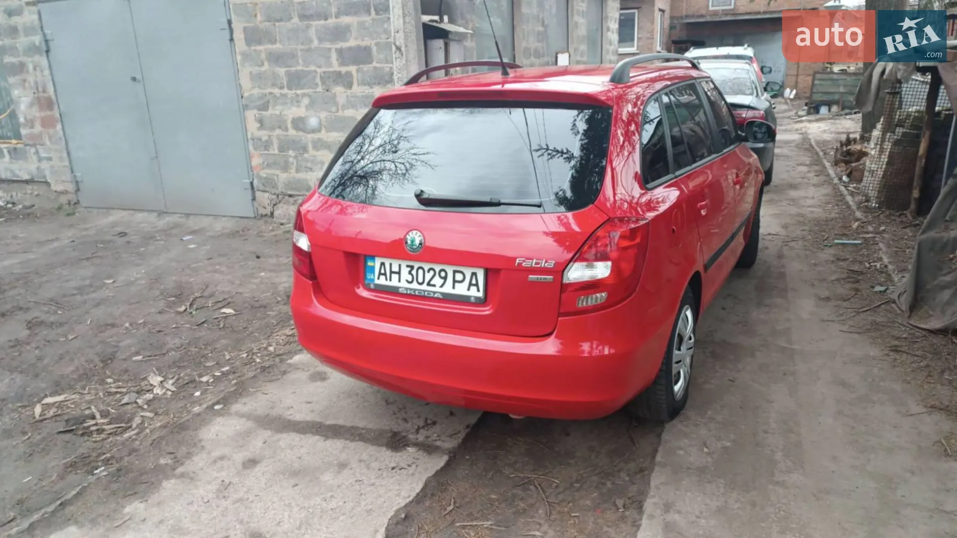 2011 Skoda Fabia - мініатюра 3