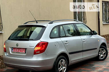 Универсал Skoda Fabia 2009 в Днепре