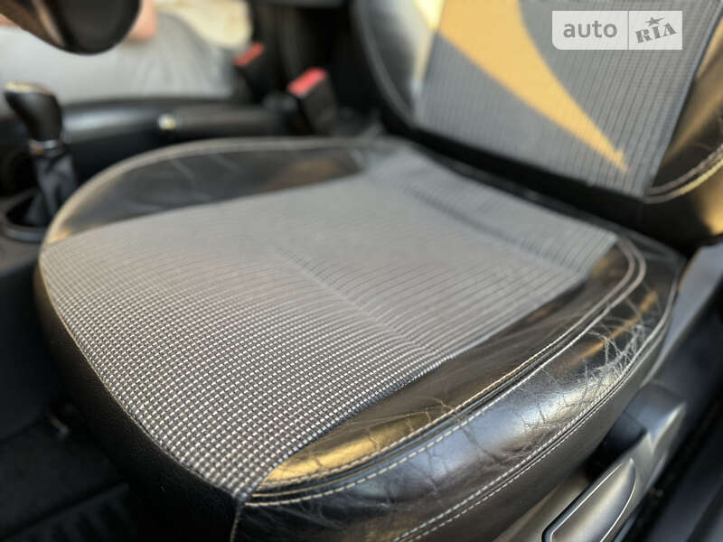 Хэтчбек Skoda Fabia 2008 в Луцке