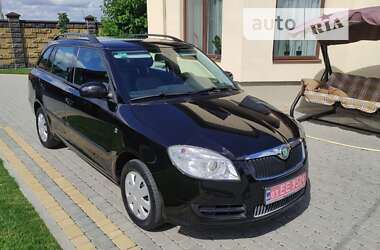 Универсал Skoda Fabia 2009 в Луцке