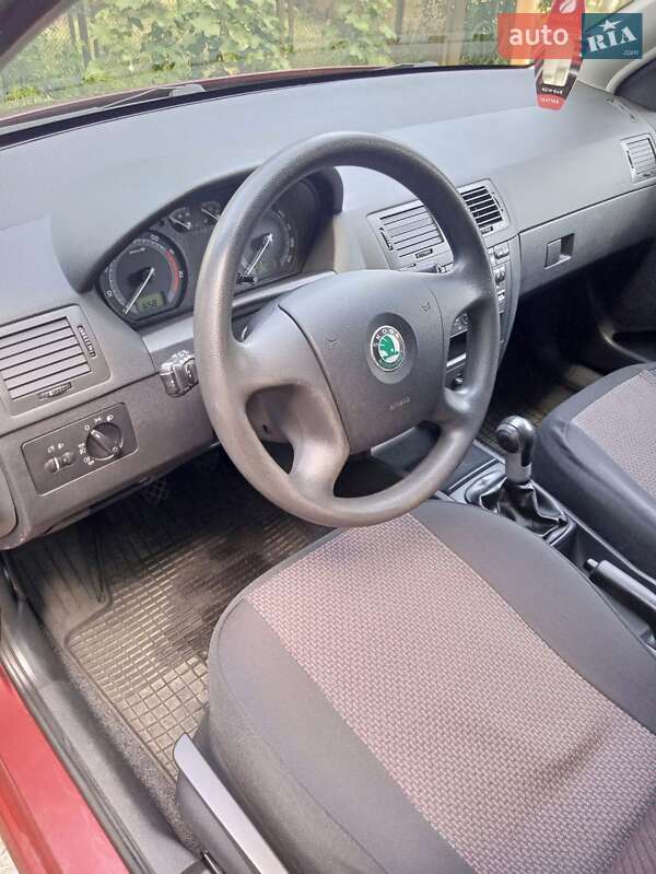 Универсал Skoda Fabia 2006 в Сумах