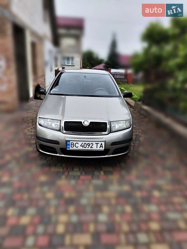 Хетчбек Skoda Fabia 2006 в Сокалі