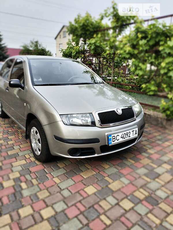 Хетчбек Skoda Fabia 2006 в Сокалі