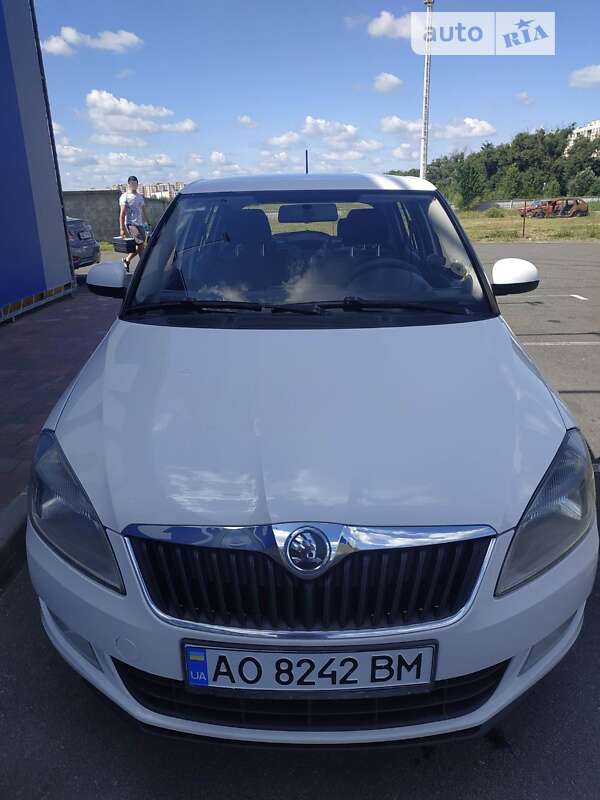 Хетчбек Skoda Fabia 2013 в Києві