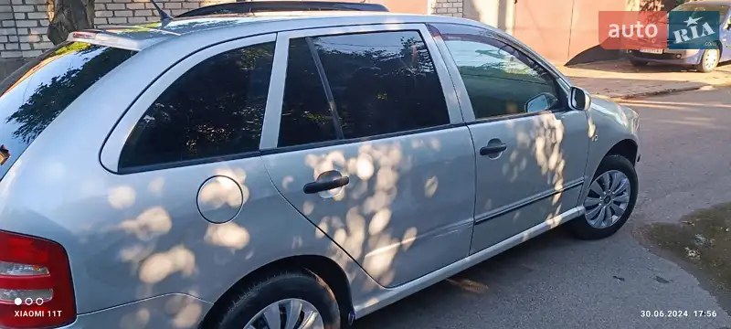 Skoda Fabia 2004 VIN TMBGD46Y04B007466 фото оголошення 3 з 45