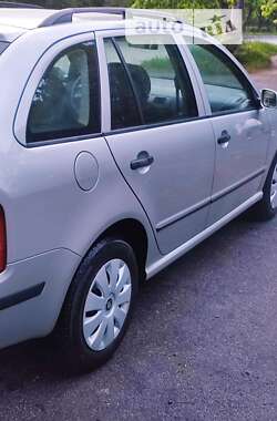 Универсал Skoda Fabia 2005 в Виннице