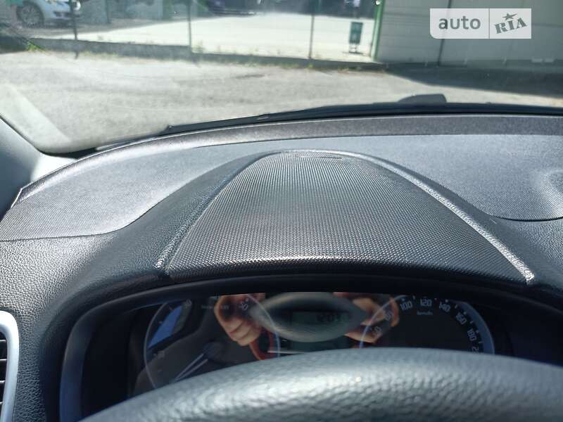 Універсал Skoda Fabia 2009 в Івано-Франківську фото 29 Універсал Skoda Fabia 2009 в Івано-Франківську