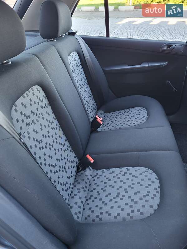 Хетчбек Skoda Fabia 2006 в Чернівцях фото 44 Хетчбек Skoda Fabia 2006 в Чернівцях