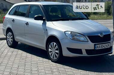 Универсал Skoda Fabia 2011 в Хмельницком