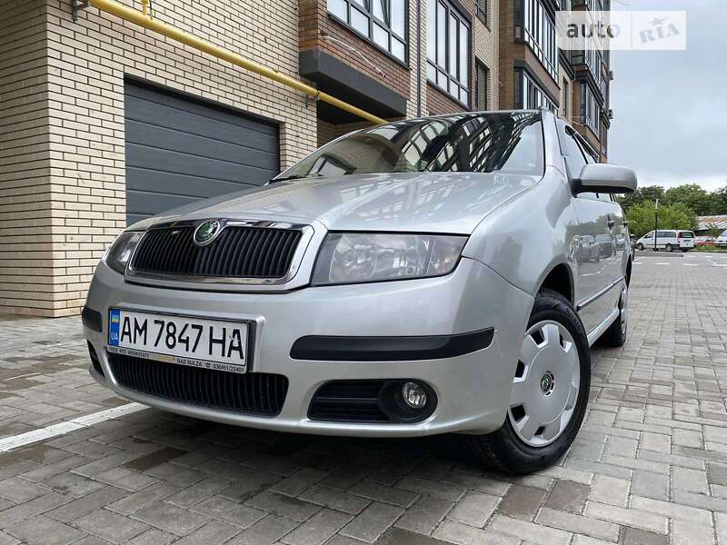 Універсал Skoda Fabia 2005 в Звягелі