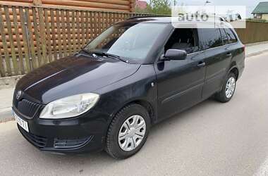 Универсал Skoda Fabia 2010 в Новояворовске