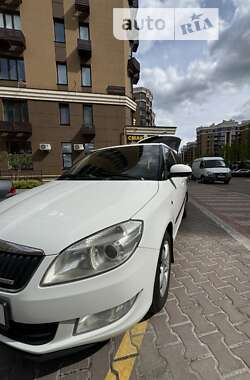 Універсал Skoda Fabia 2012 в Києві