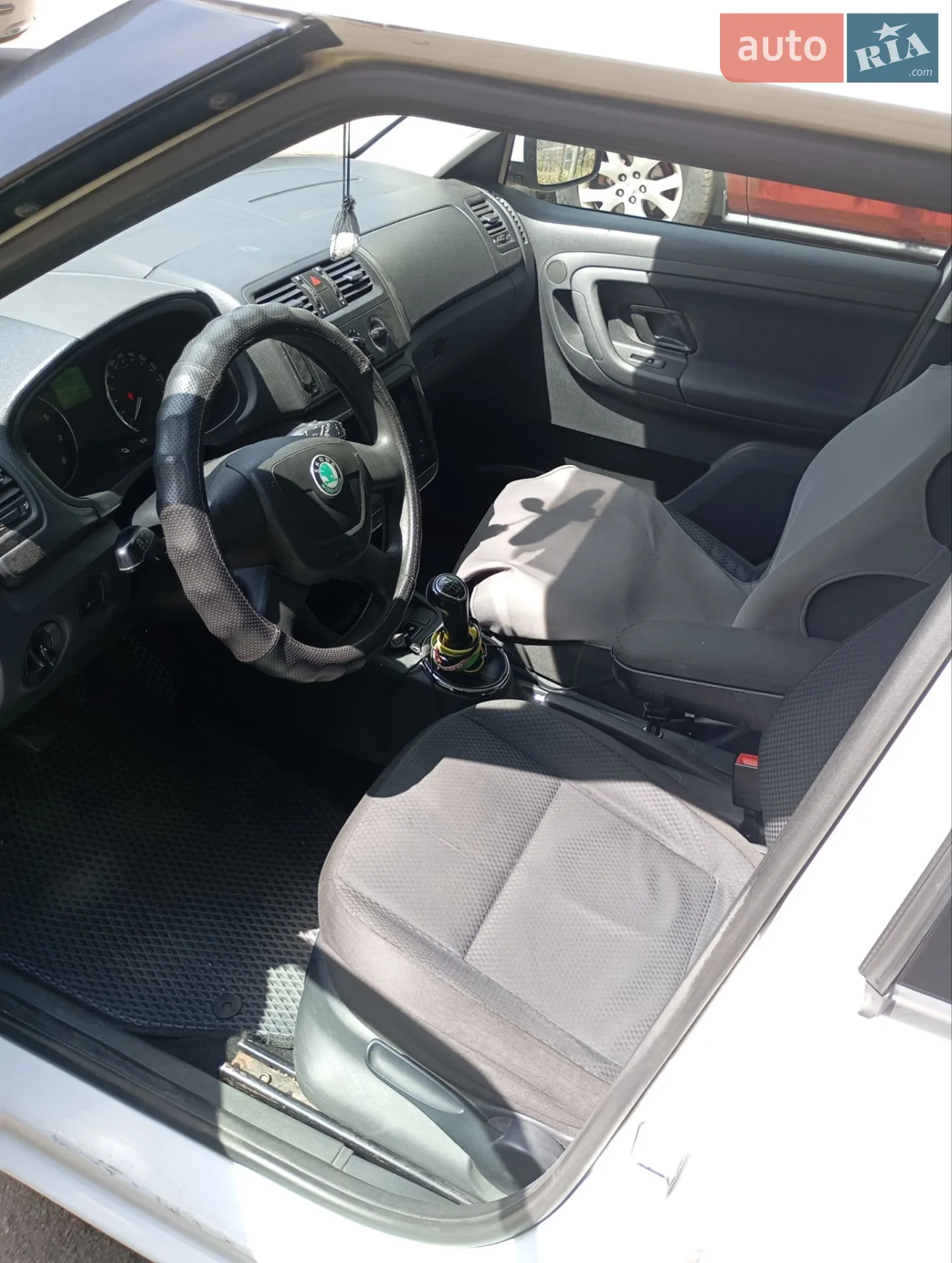 2012 Skoda Fabia - мініатюра 23