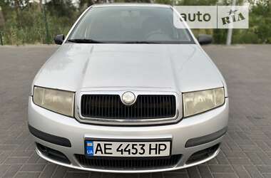 Хетчбек Skoda Fabia 2006 в Дніпрі