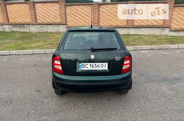 Хэтчбек Skoda Fabia 2003 в Черновцах