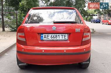 Хэтчбек Skoda Fabia 2005 в 