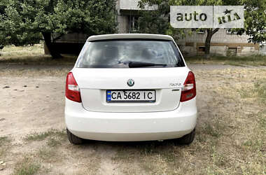 Хетчбек Skoda Fabia 2011 в Черкасах