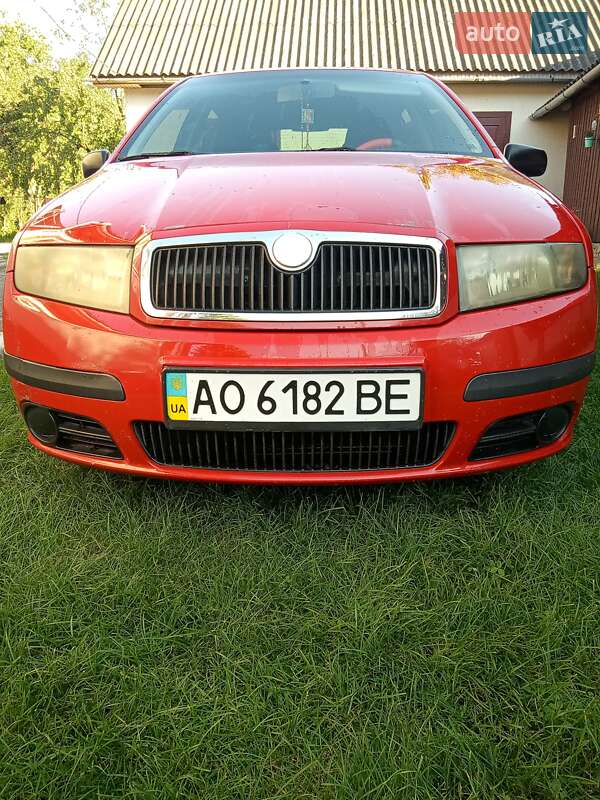 Хетчбек Skoda Fabia 2005 в Ужгороді