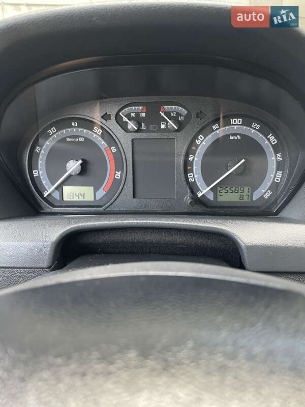 Хетчбек Skoda Fabia 2005 в Тернополі фото 6 Хетчбек Skoda Fabia 2005 в Тернополі