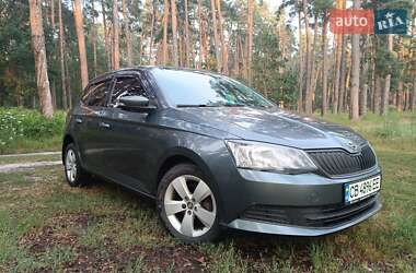 Хэтчбек Skoda Fabia 2015 в Чернигове