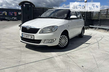 Хэтчбек Skoda Fabia 2014 в Киеве