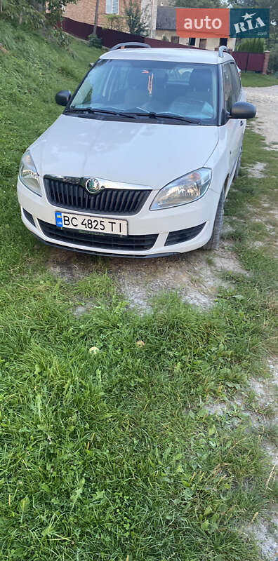 Універсал Skoda Fabia 2011 в Львові
