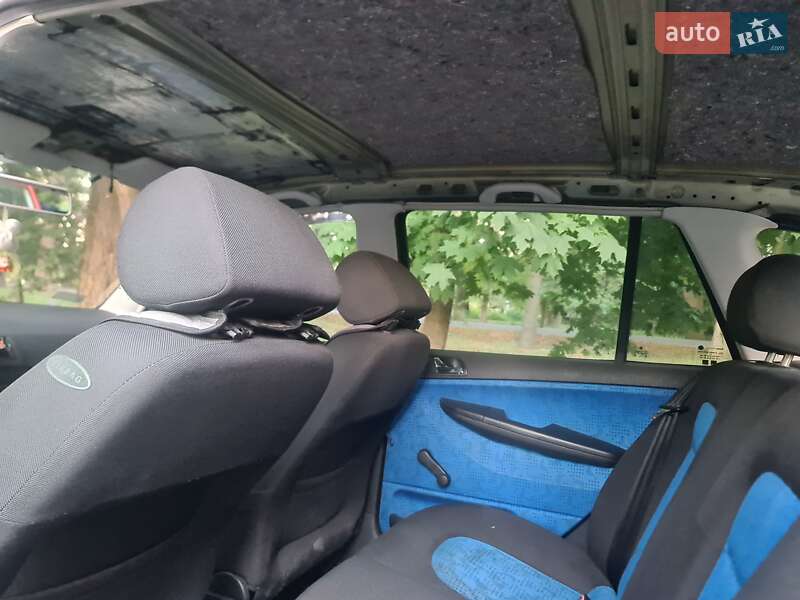 Універсал Skoda Fabia 2002 в Вінниці